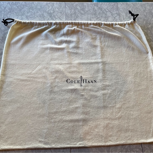 Cole Haan Large White Flannel Sleeper Bag, 21” x 25” EUC - Picture 2 of 2